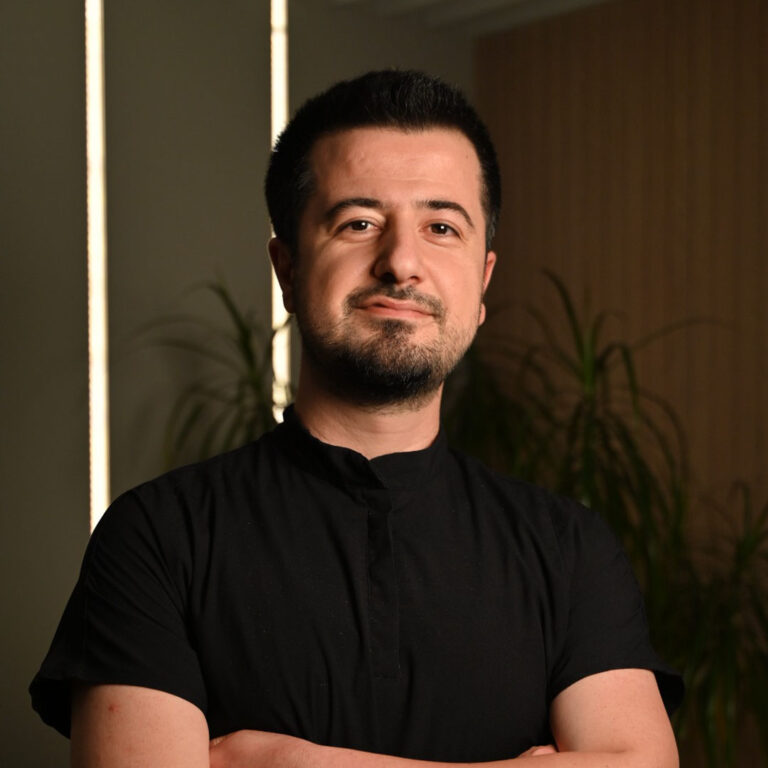 Dt. Furkan Kaya