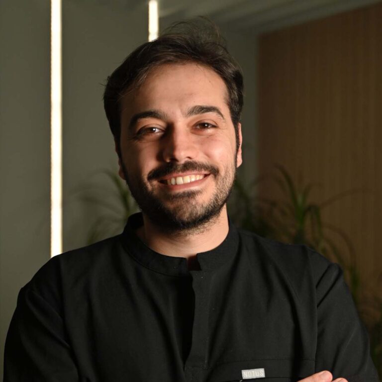 Dt. Malik Bostancıoğlu